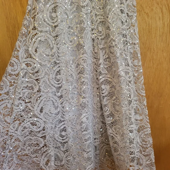 B. Darlin silver sequined v cut front, low cut back, prom/gown. Size 3/4 - Picture 15 of 16